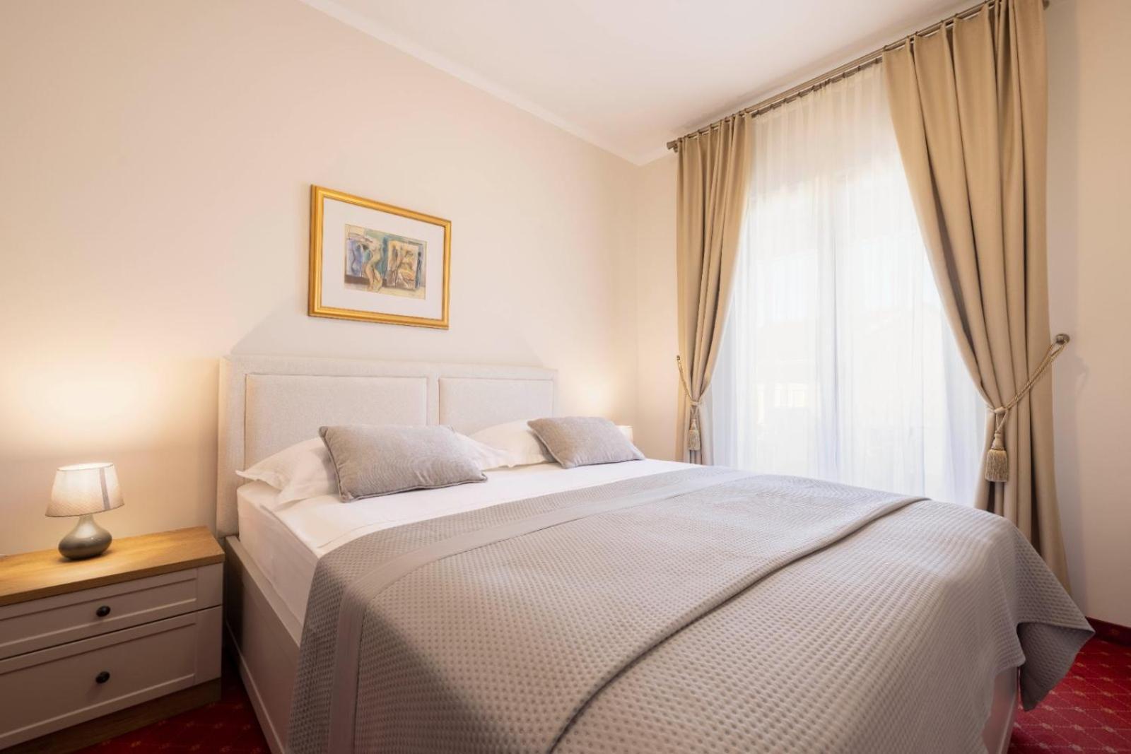 Aparthotel Villa Mozart Podgora Eksteriør billede