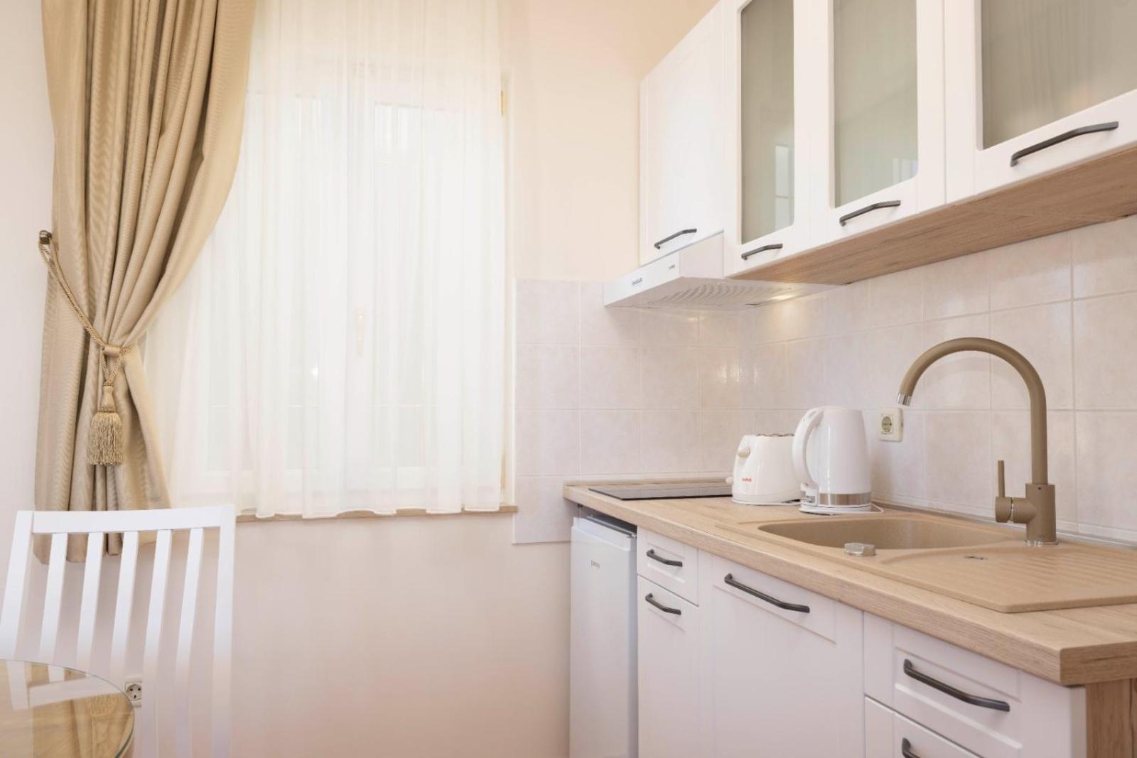 Aparthotel Villa Mozart Podgora Eksteriør billede