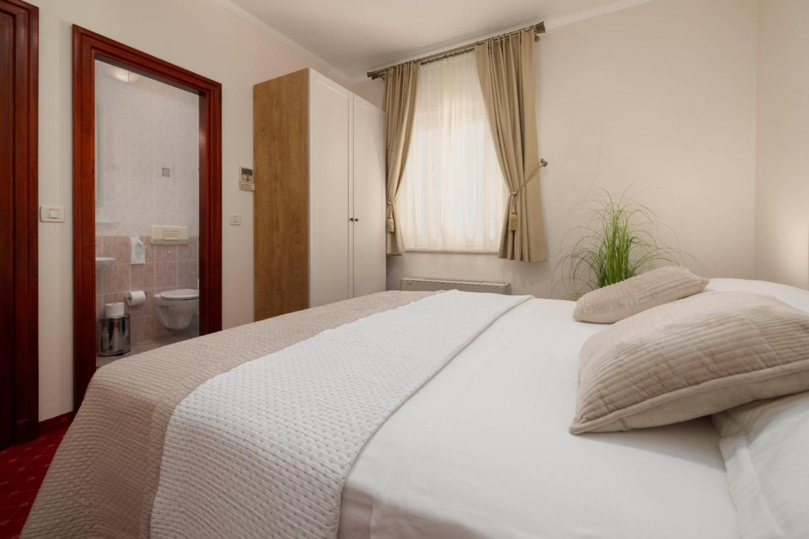 Aparthotel Villa Mozart Podgora Eksteriør billede